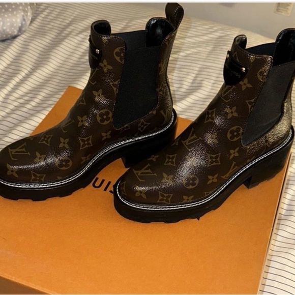 Louis Vuitton Brown Monogram Leather Boots - Picture 5 of 6